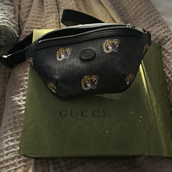 GG BELT BAG WITH TIGER PRINT - Picture 4 of 10